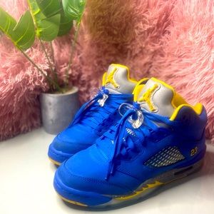 Blue & Yellow Retro Jordan’s!